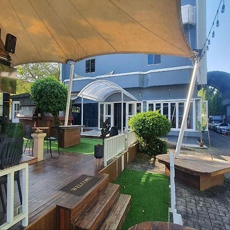 فندق مانوهرا فوكيت Phuket المظهر الخارجي الصورة